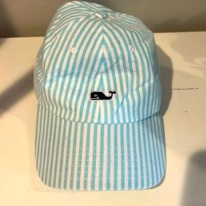 NWOT Vineyard Vines blue and white striped baseball cap